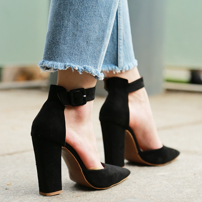 Zoya Heels