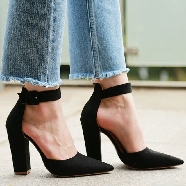 Zoya Heels