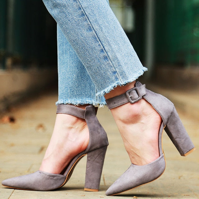 Zoya Heels
