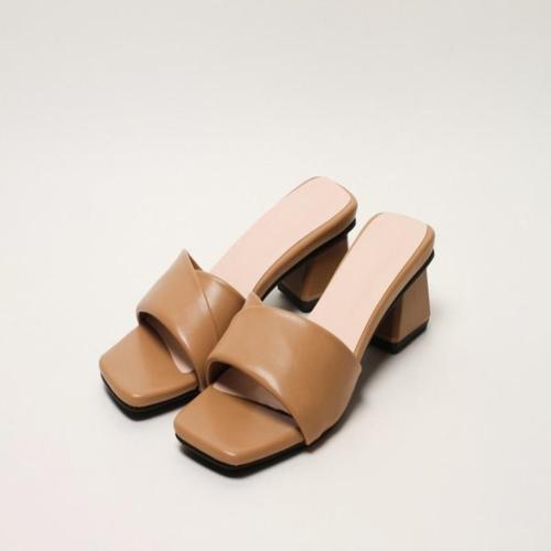 Zelda Sandals