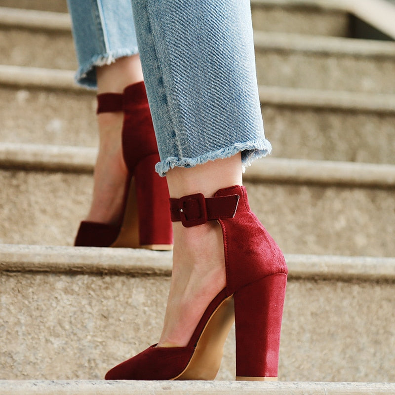 Zoya Heels