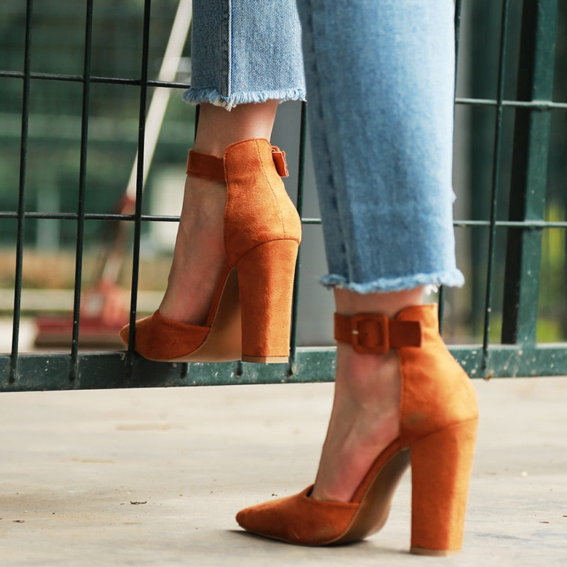 Zoya Heels