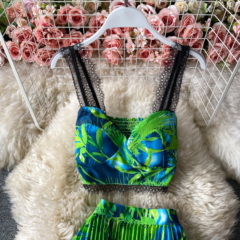 Brynle Set Tops And Skirt