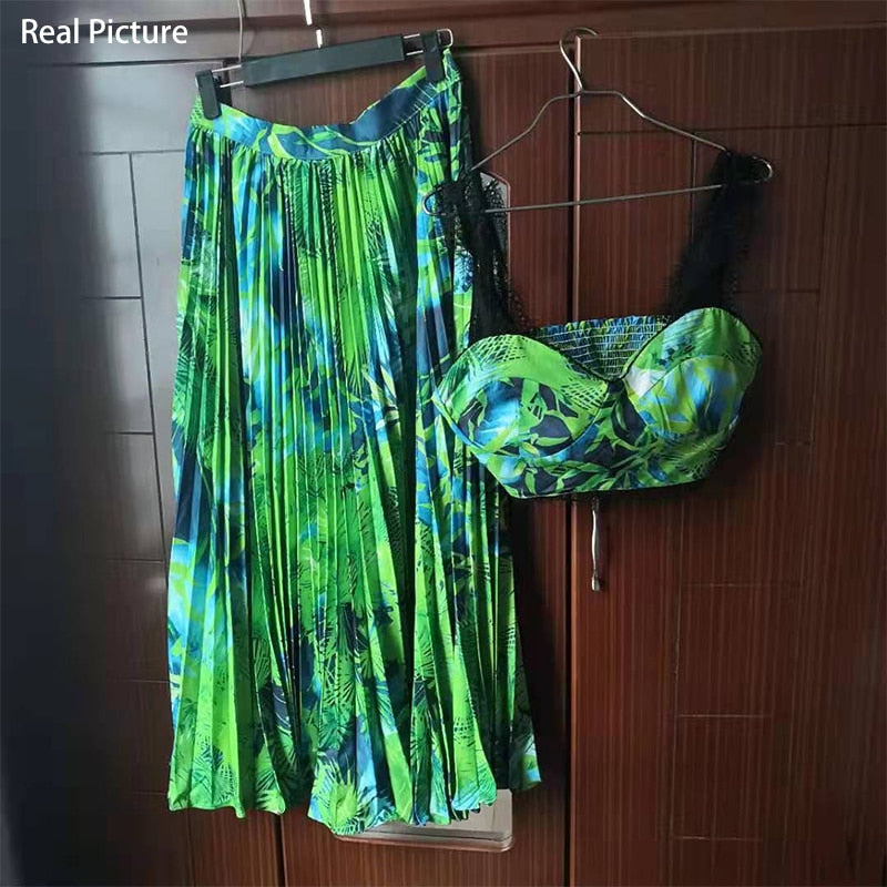 Brynle Set Tops And Skirt
