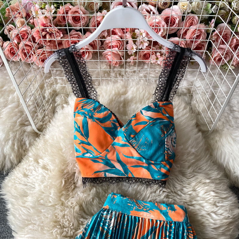 Brynle Set Tops And Skirt