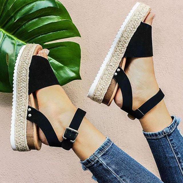 Daniela Sandals