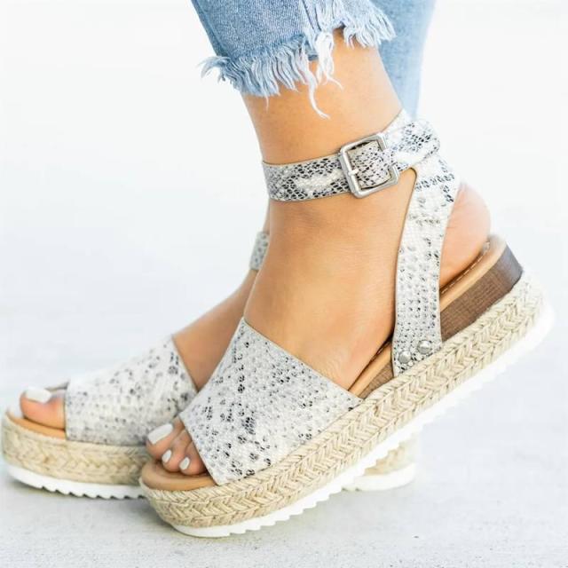 Daniela Sandals