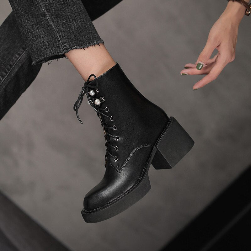 Emelia Boots