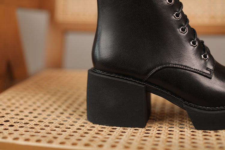 Emelia Boots