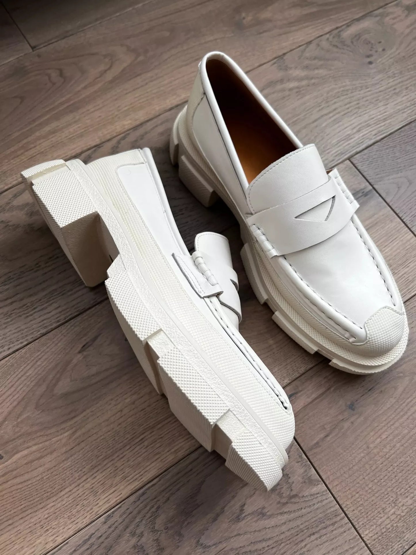 Padma Leather Loafers